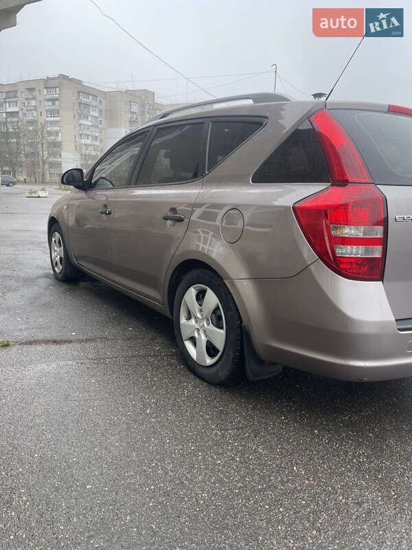 Універсал Kia Ceed 2008 в Вінниці фото 6 Універсал Kia Ceed 2008 в Вінниці