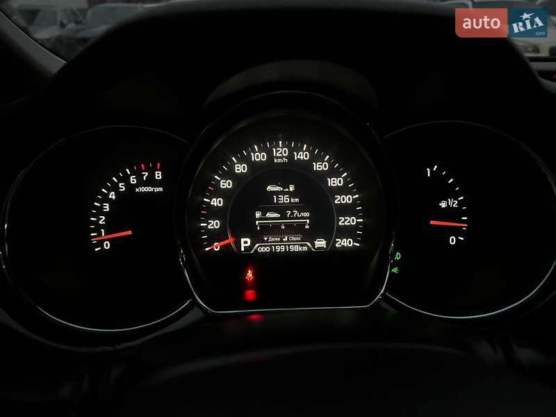 Хэтчбек Kia Ceed 2013 в Ивано-Франковске