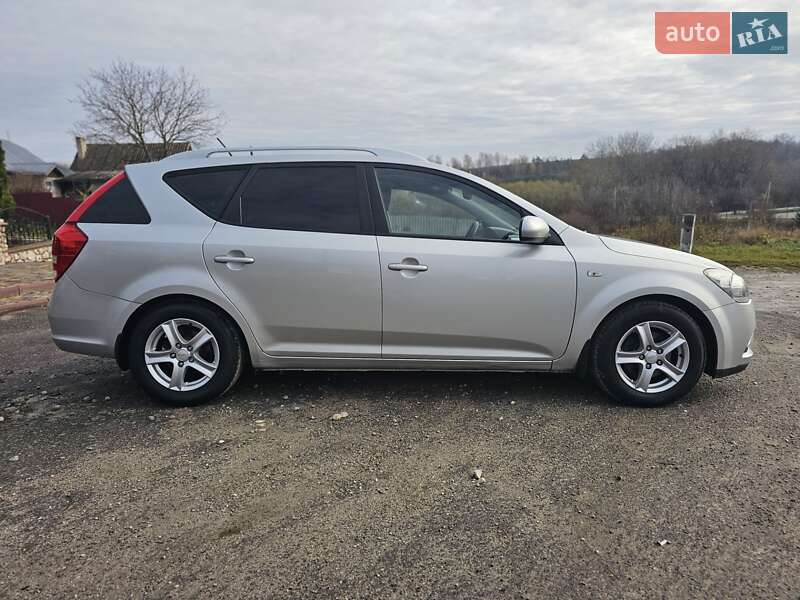 Універсал Kia Ceed 2011 в Тернополі фото 9 Універсал Kia Ceed 2011 в Тернополі