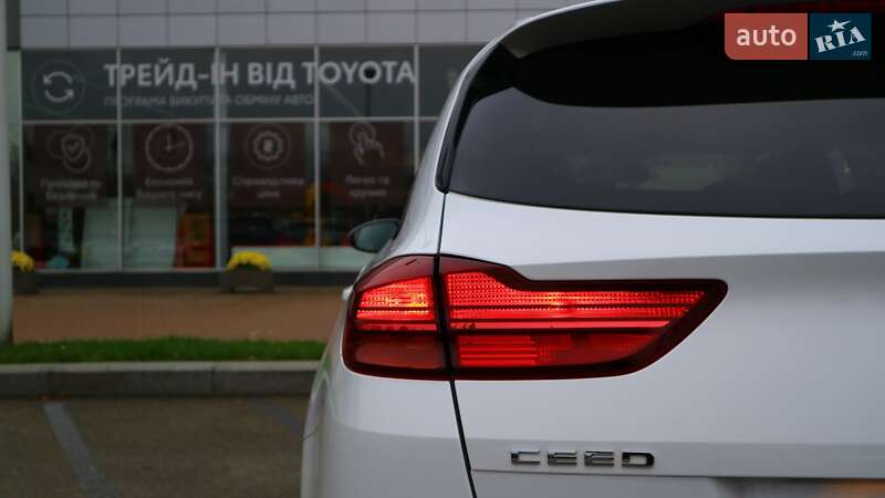 Универсал Kia Ceed 2019 в Киеве