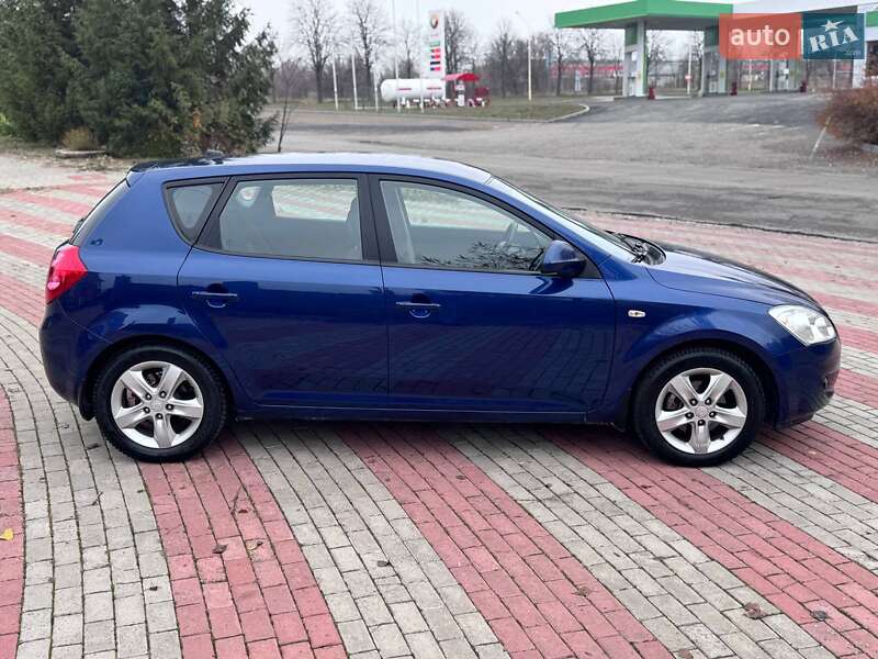 Хетчбек Kia Ceed 2008 в Запоріжжі фото 6 Хетчбек Kia Ceed 2008 в Запоріжжі