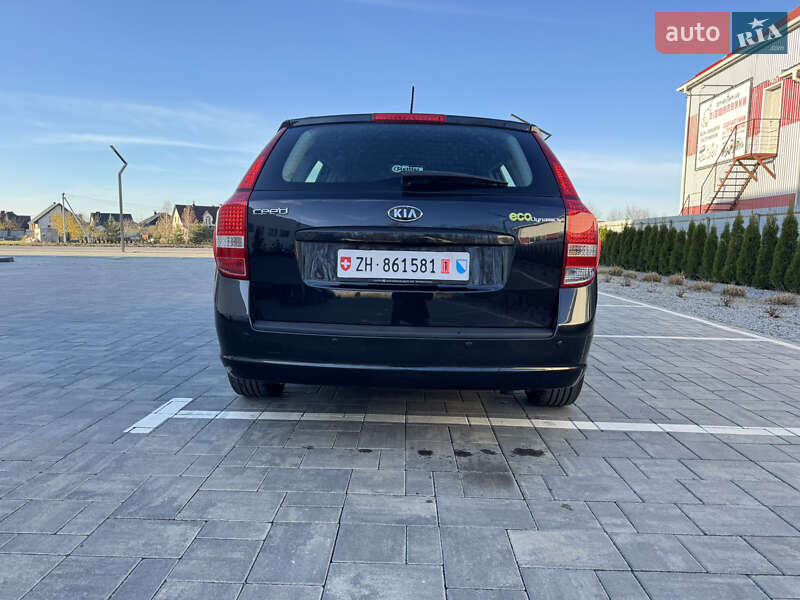 Универсал Kia Ceed 2012 в Луцке