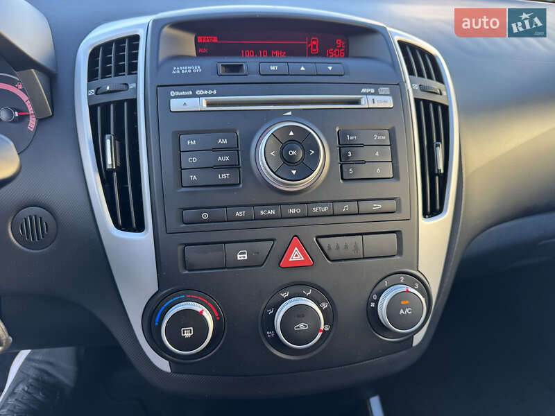 Универсал Kia Ceed 2012 в Луцке