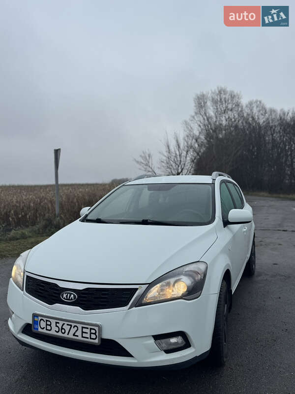 Универсал Kia Ceed 2011 в Соснице фото 2 Универсал Kia Ceed 2011 в Соснице