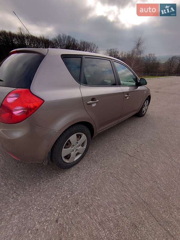 Хэтчбек Kia Ceed 2007 в Харькове фото 2 Хэтчбек Kia Ceed 2007 в Харькове