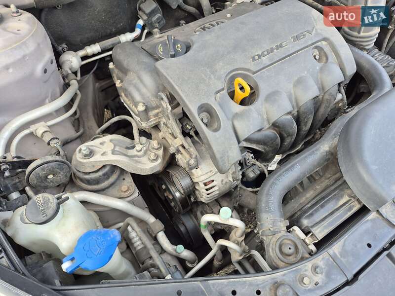 Хэтчбек Kia Ceed 2010 в Черкассах