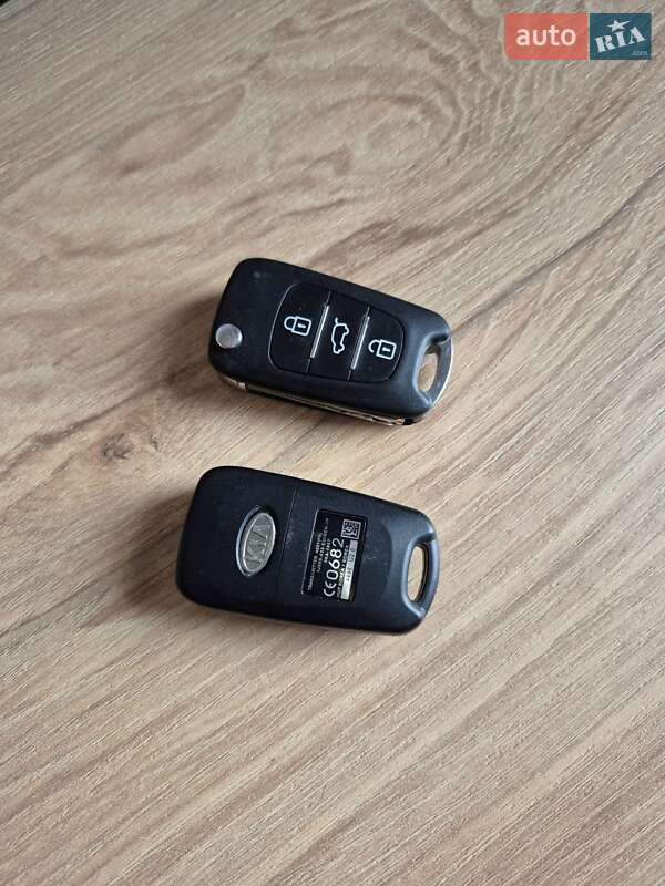 Хэтчбек Kia Ceed 2010 в Черкассах