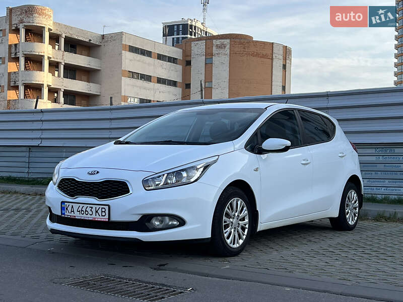 Хэтчбек Kia Ceed 2013 в Киеве