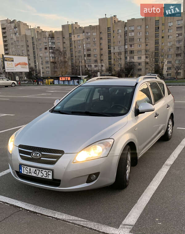 Универсал Kia Ceed 2010 в Киеве