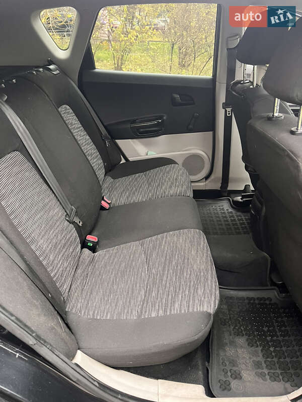 Хетчбек Kia Ceed 2008 в Києві фото 9 Хетчбек Kia Ceed 2008 в Києві