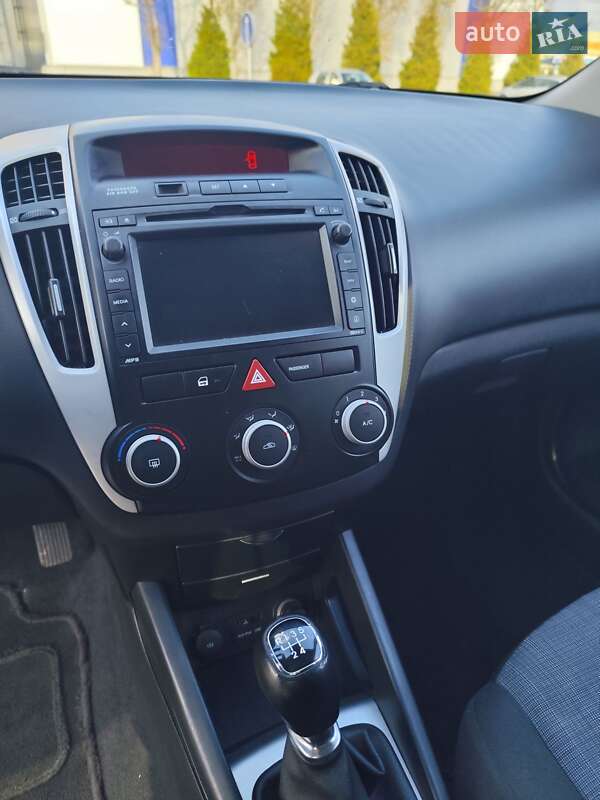 Универсал Kia Ceed 2010 в Белой Церкви фото 17 Универсал Kia Ceed 2010 в Белой Церкви