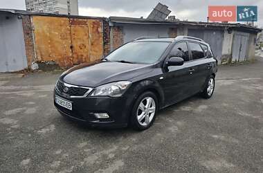 Универсал Kia Ceed 2010 в Киеве