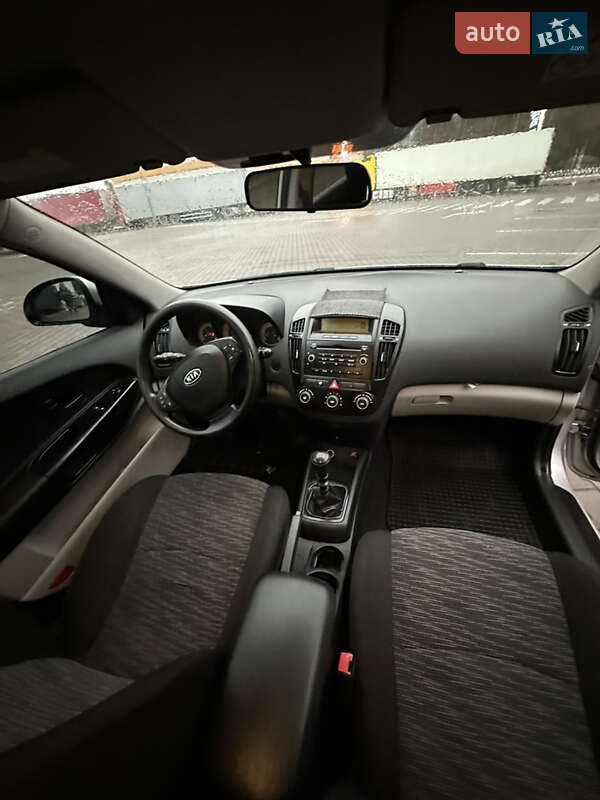 Універсал Kia Ceed 2008 в Києві фото 9 Універсал Kia Ceed 2008 в Києві