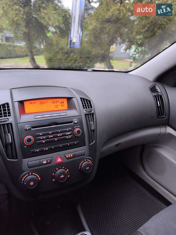 Хэтчбек Kia Ceed 2007 в Черкассах фото 10 Хэтчбек Kia Ceed 2007 в Черкассах