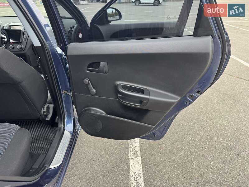 Хетчбек Kia Ceed 2008 в Дніпрі фото 10 Хетчбек Kia Ceed 2008 в Дніпрі