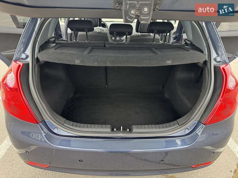 Хетчбек Kia Ceed 2008 в Дніпрі фото 15 Хетчбек Kia Ceed 2008 в Дніпрі