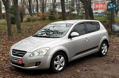Хэтчбек Kia Ceed 2007 в Киеве