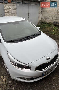 Хэтчбек Kia Ceed 2013 в Харькове