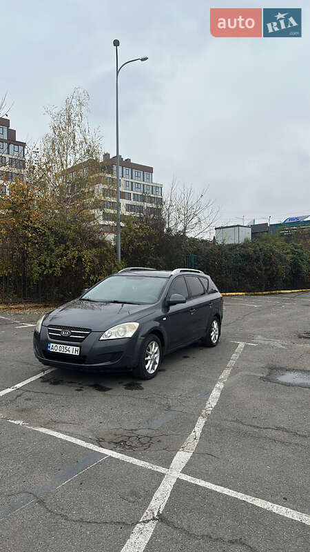 Универсал Kia Ceed 2008 в Ужгороде