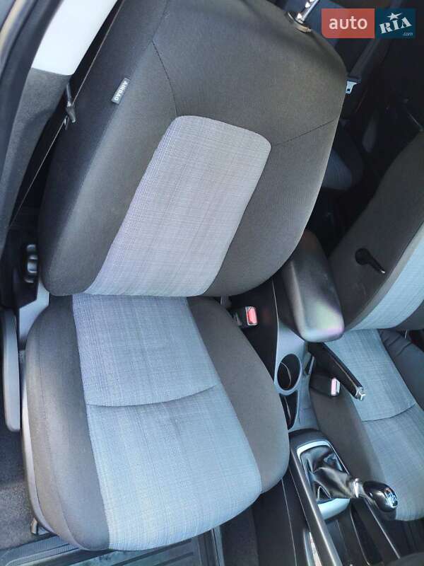 Хэтчбек Kia Ceed 2011 в Гнивани фото 10 Хэтчбек Kia Ceed 2011 в Гнивани