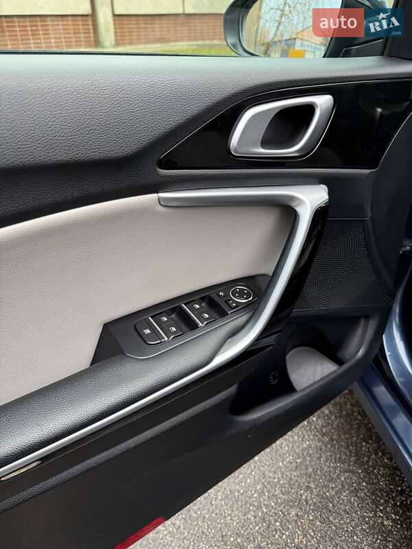 Универсал Kia Ceed 2019 в Киеве фото 18 Универсал Kia Ceed 2019 в Киеве