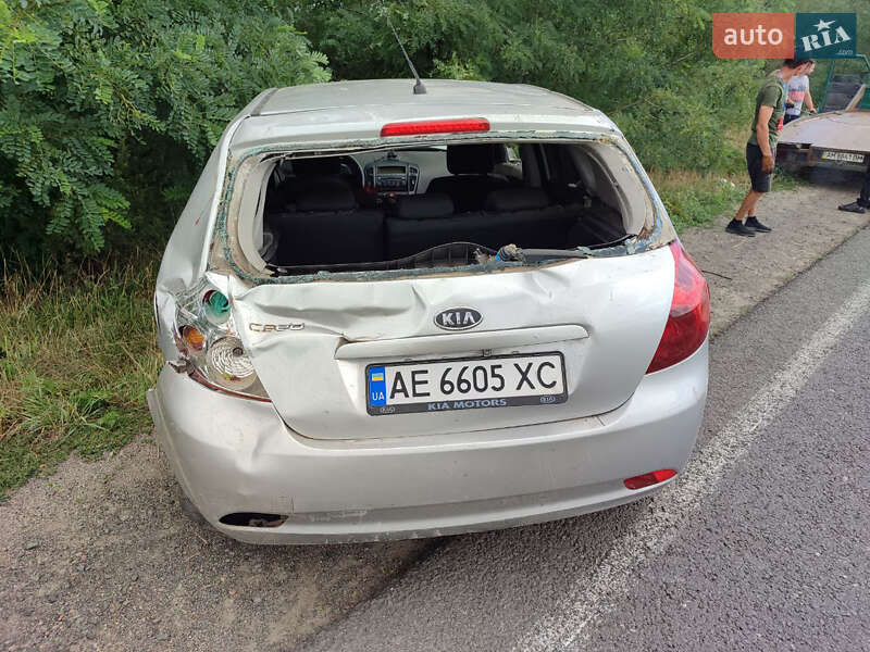 Хэтчбек Kia Ceed 2007 в Кривом Роге