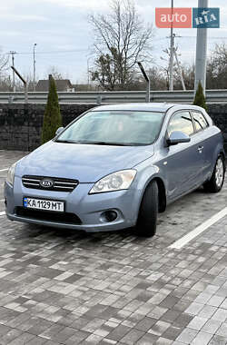 Хетчбек Kia Ceed 2009 в Макарові
