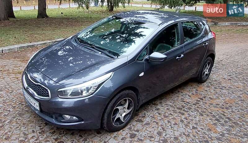 Хэтчбек Kia Ceed 2013 в Киеве