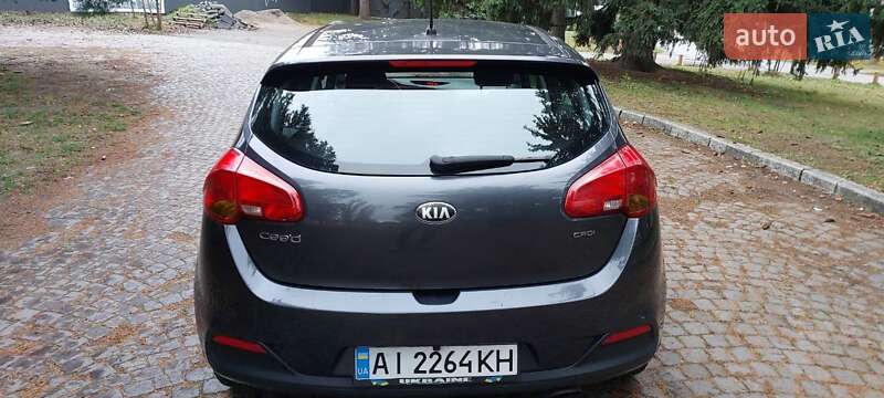 Хэтчбек Kia Ceed 2013 в Киеве