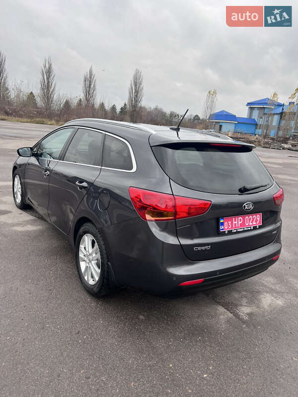Универсал Kia Ceed 2014 в Ровно