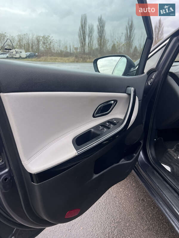 Универсал Kia Ceed 2014 в Ровно