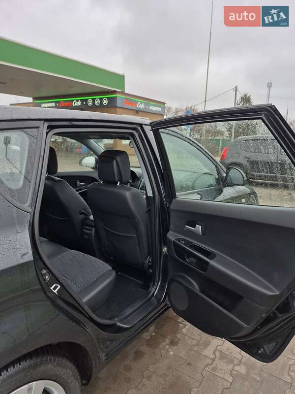 Хэтчбек Kia Ceed 2008 в Конотопе