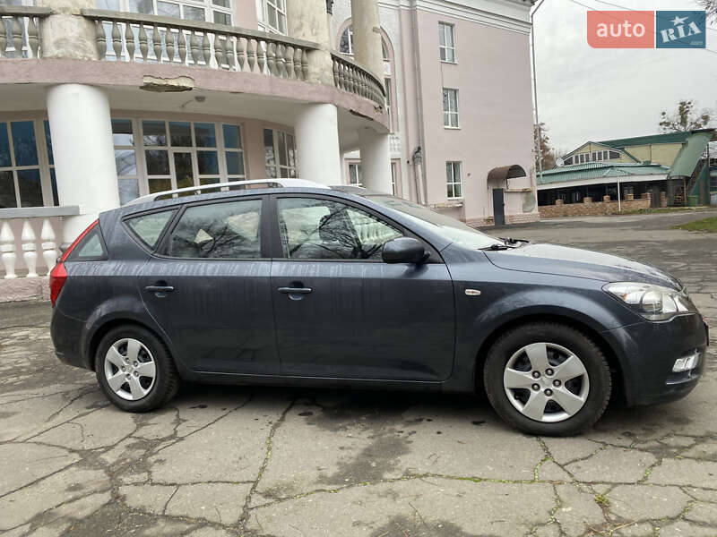 Універсал Kia Ceed 2011 в Ватутіному фото 6 Універсал Kia Ceed 2011 в Ватутіному