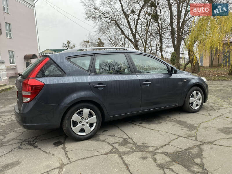 Універсал Kia Ceed 2011 в Ватутіному фото 7 Універсал Kia Ceed 2011 в Ватутіному