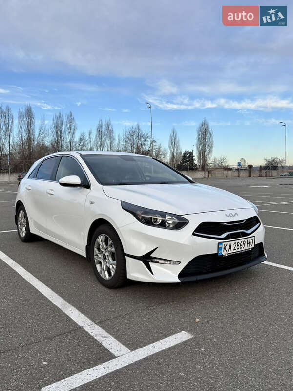 Хетчбек Kia Ceed 2022 в Києві фото 5 Хетчбек Kia Ceed 2022 в Києві
