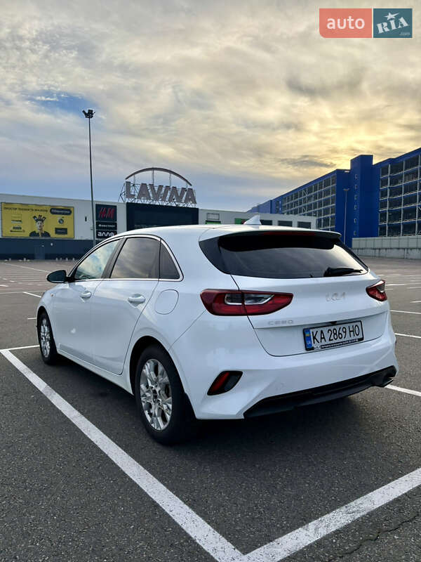 Хетчбек Kia Ceed 2022 в Києві фото 8 Хетчбек Kia Ceed 2022 в Києві