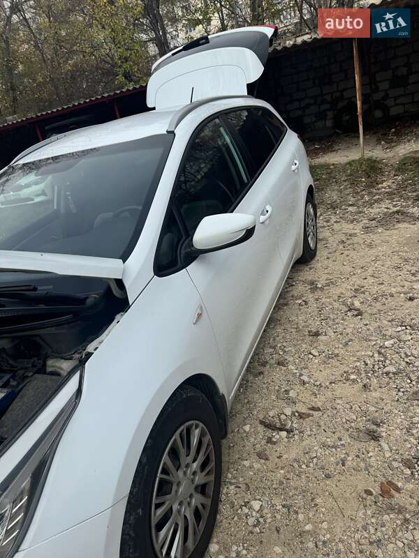 Универсал Kia Ceed 2013 в Киеве