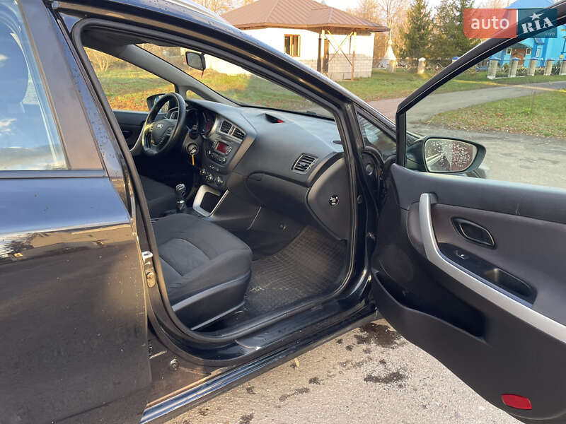 Универсал Kia Ceed 2013 в Луцке