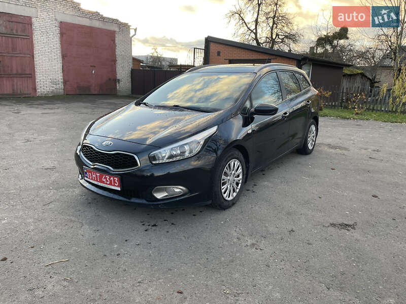 Универсал Kia Ceed 2013 в Луцке