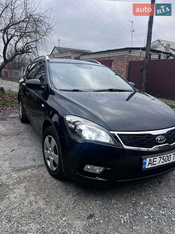 Универсал Kia Ceed 2009 в Днепре