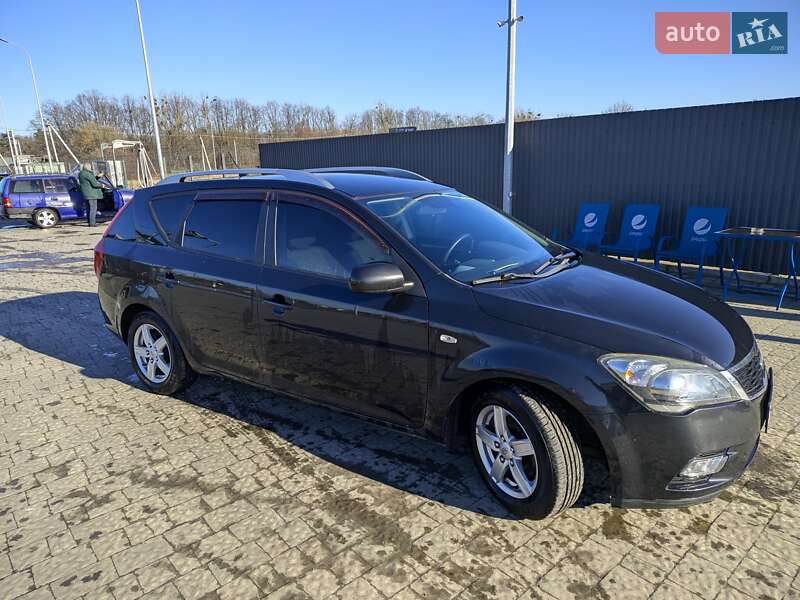 Універсал Kia Ceed 2010 в Львові фото 2 Універсал Kia Ceed 2010 в Львові