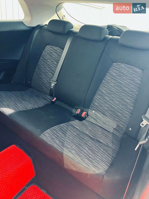 Хэтчбек Kia Ceed 2008 в Киеве