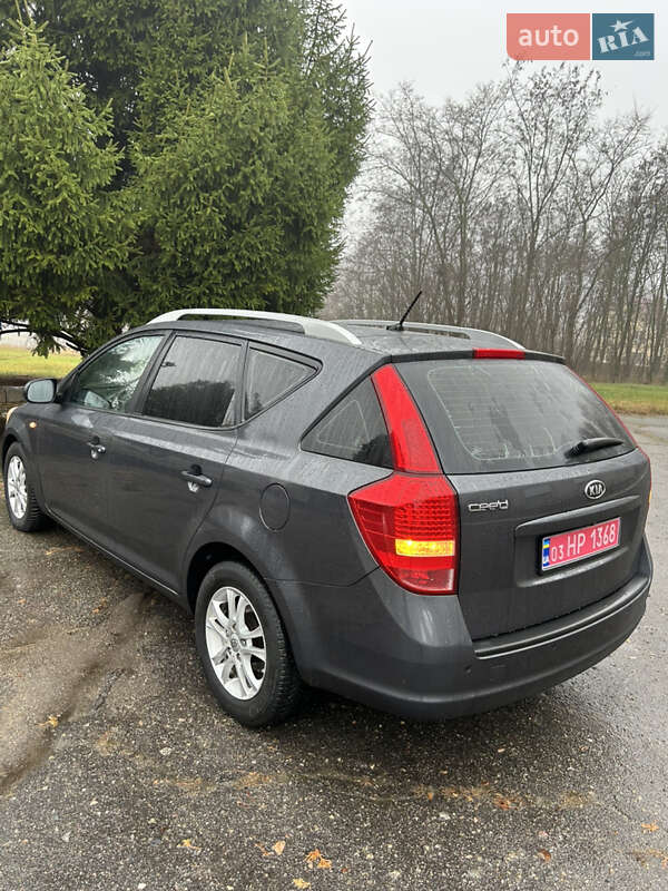 Универсал Kia Ceed 2012 в Золотоноше