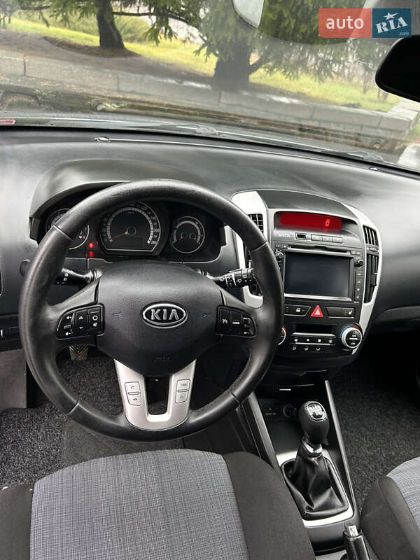 Универсал Kia Ceed 2012 в Золотоноше