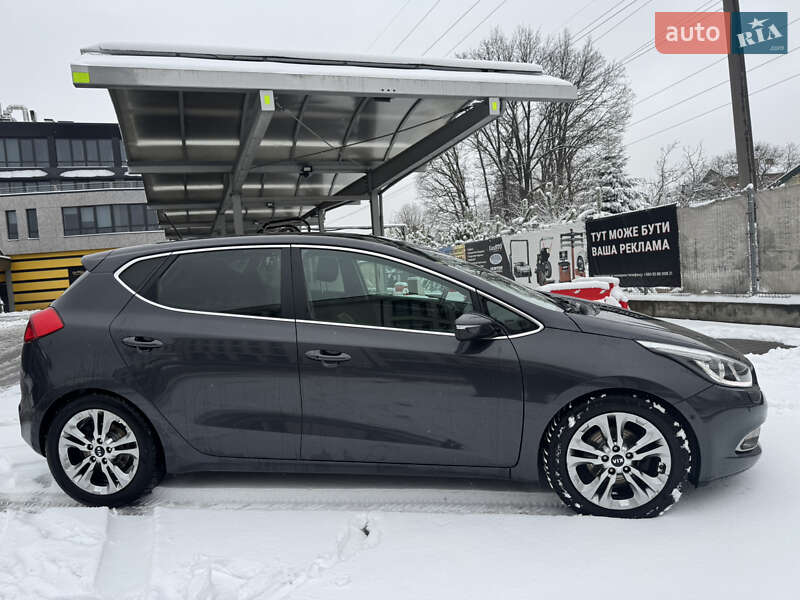 Хэтчбек Kia Ceed 2012 в Львове
