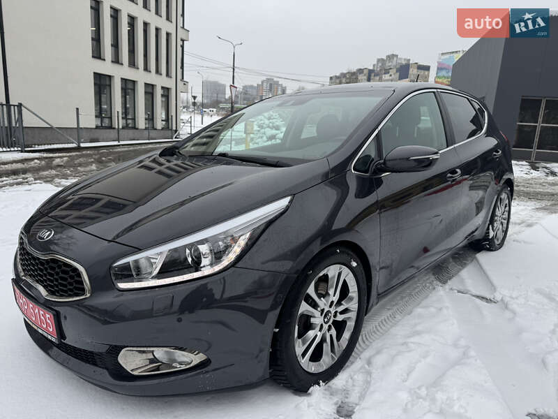 Хэтчбек Kia Ceed 2012 в Львове