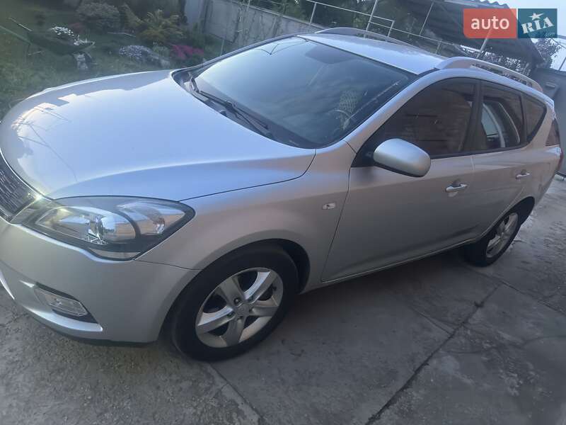 Kia Ceed 2011