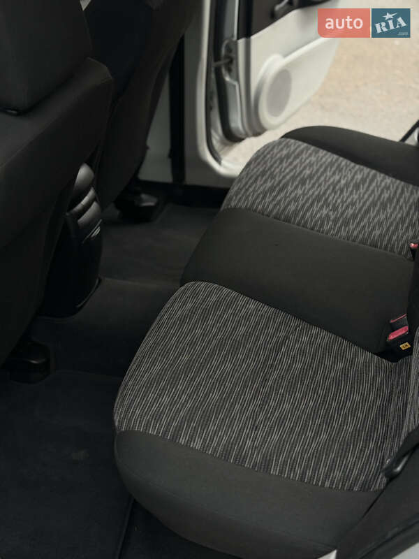 Хэтчбек Kia Ceed 2008 в Киеве