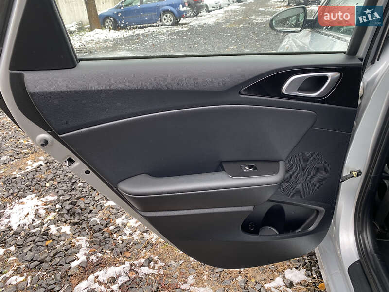 Универсал Kia Ceed 2019 в Луцке