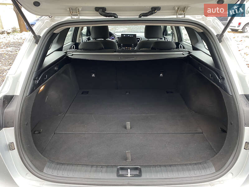 Универсал Kia Ceed 2019 в Луцке